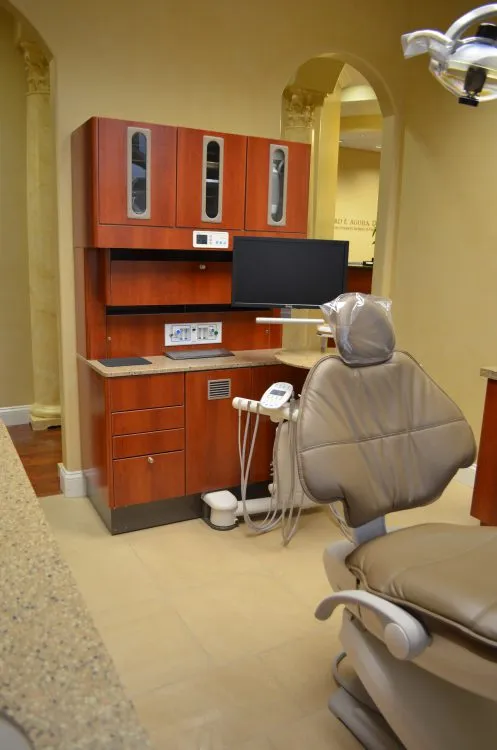 Interior photo: Treatment room at Richard E. Aguila, DDS