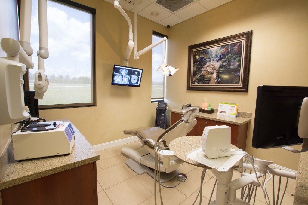 Interior photo: Implant Surgery Room, Jacksonville FL periodontal office