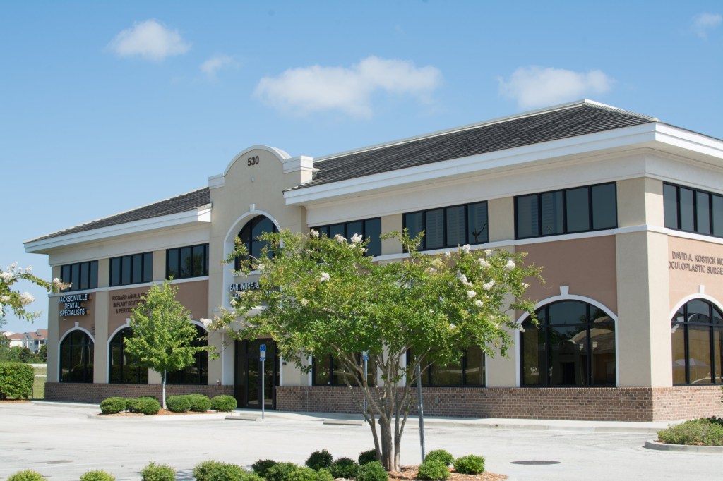 Exterior photo: Jacksonville FL periodontal office of Contemporary Implant Dentistry & Periodontics
